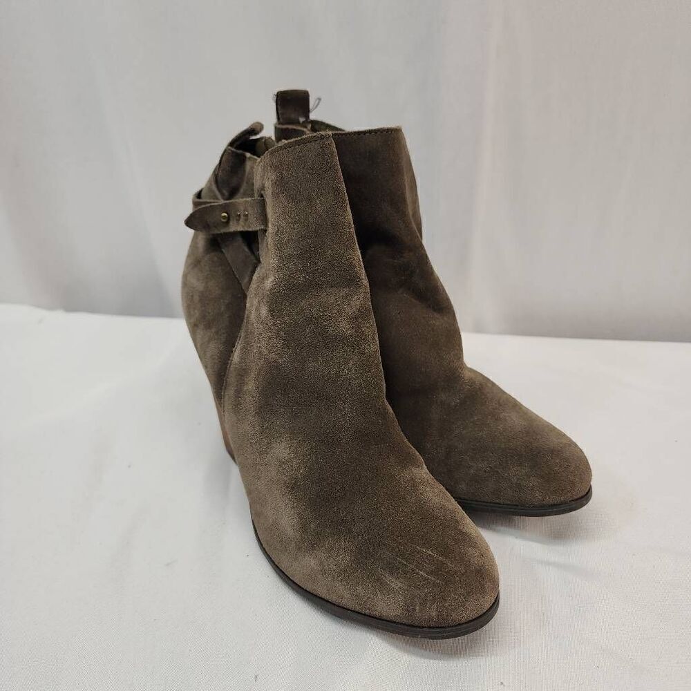 Michael by Michael Shannon Size 9 Lexi Ankle Boots in Taupe Suede Leather
